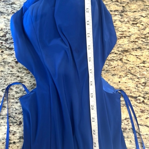 Faviana,Stunning Royal Cobalt,Rhinestone Strapped-Back Formal Gown/Dress, Size 6 - Picture 14 of 16